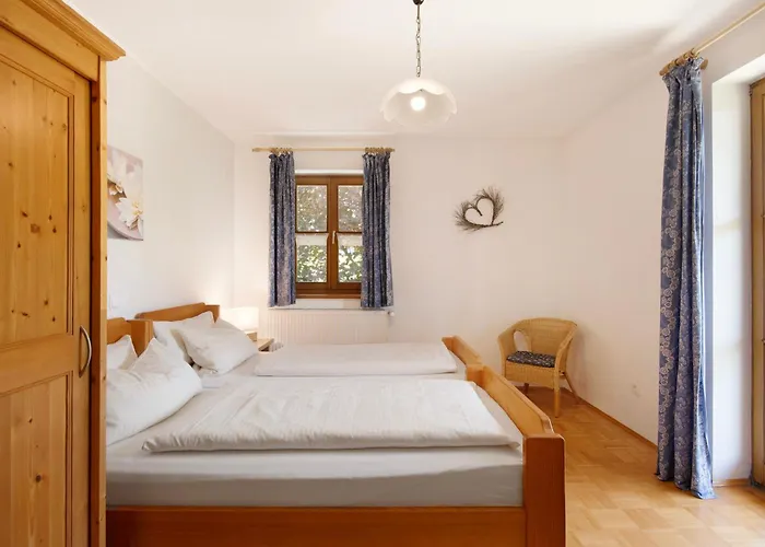 Schwarzbauernhof Gospodarstwo agroturystyczne *