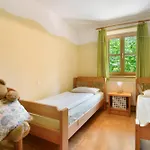 Schwarzbauernhof Agroturismo *