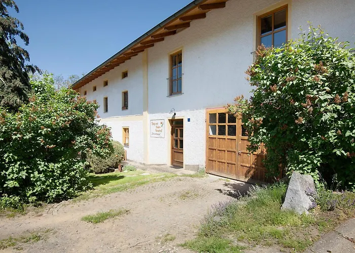 Schwarzbauernhof 팜스테이